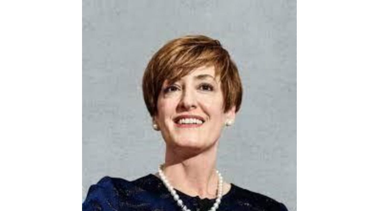Caitlin Long