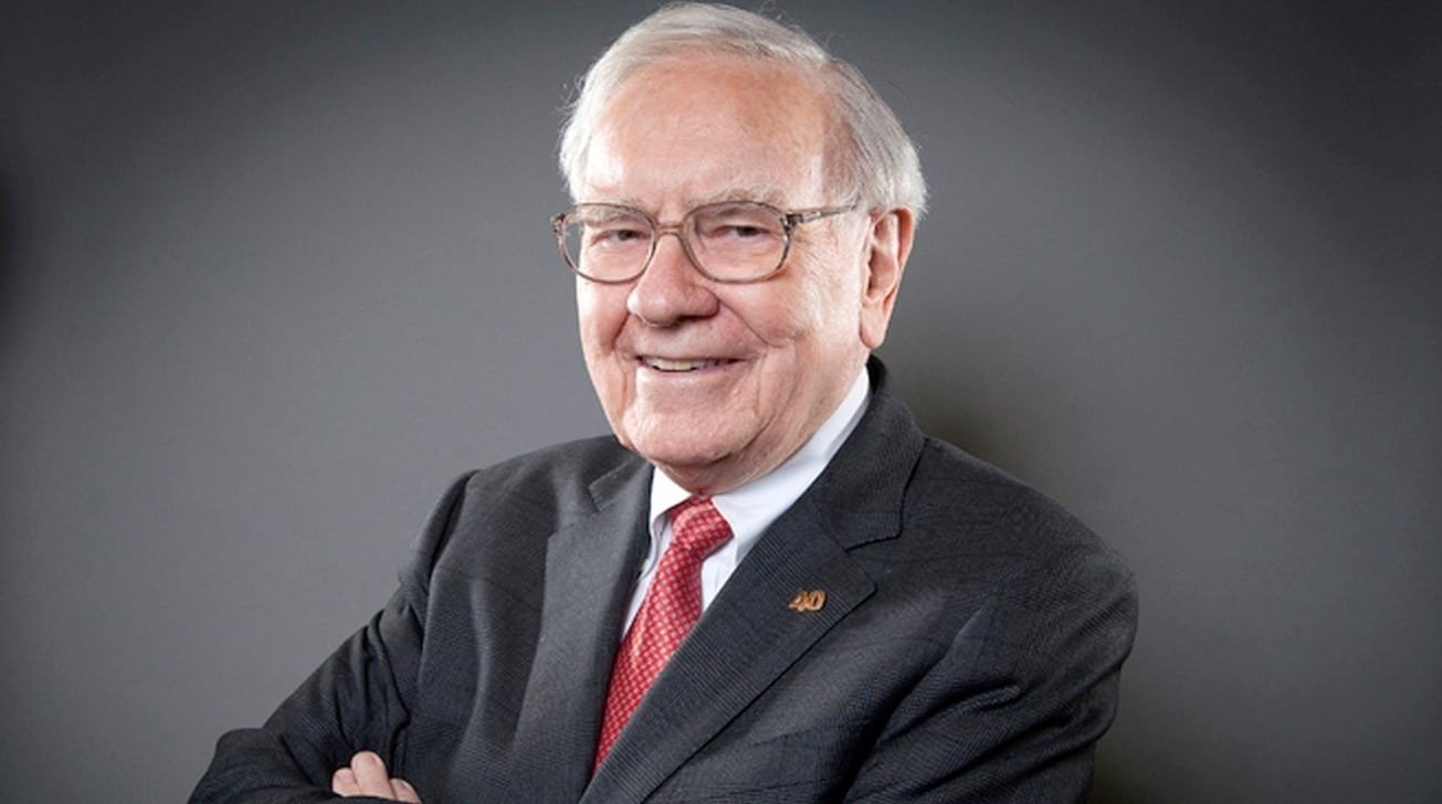 Warren Buffetts group is selling shares in Visa and Mastercard