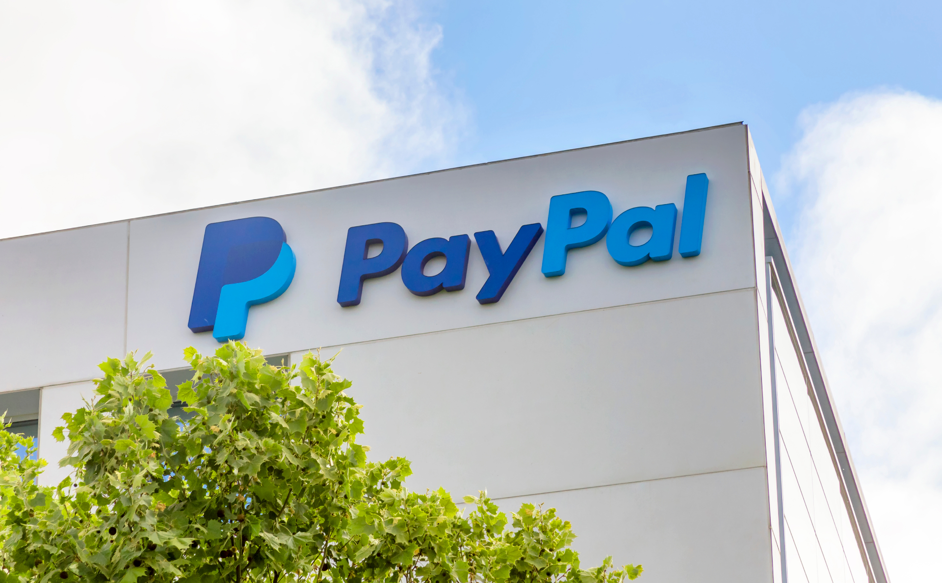 Visa and Mastercard have joined PayPal in suspending operations in Russia 2 1