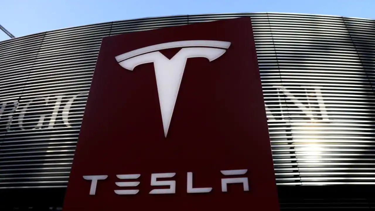 Tesla in neuer SEC-Einreichung 2