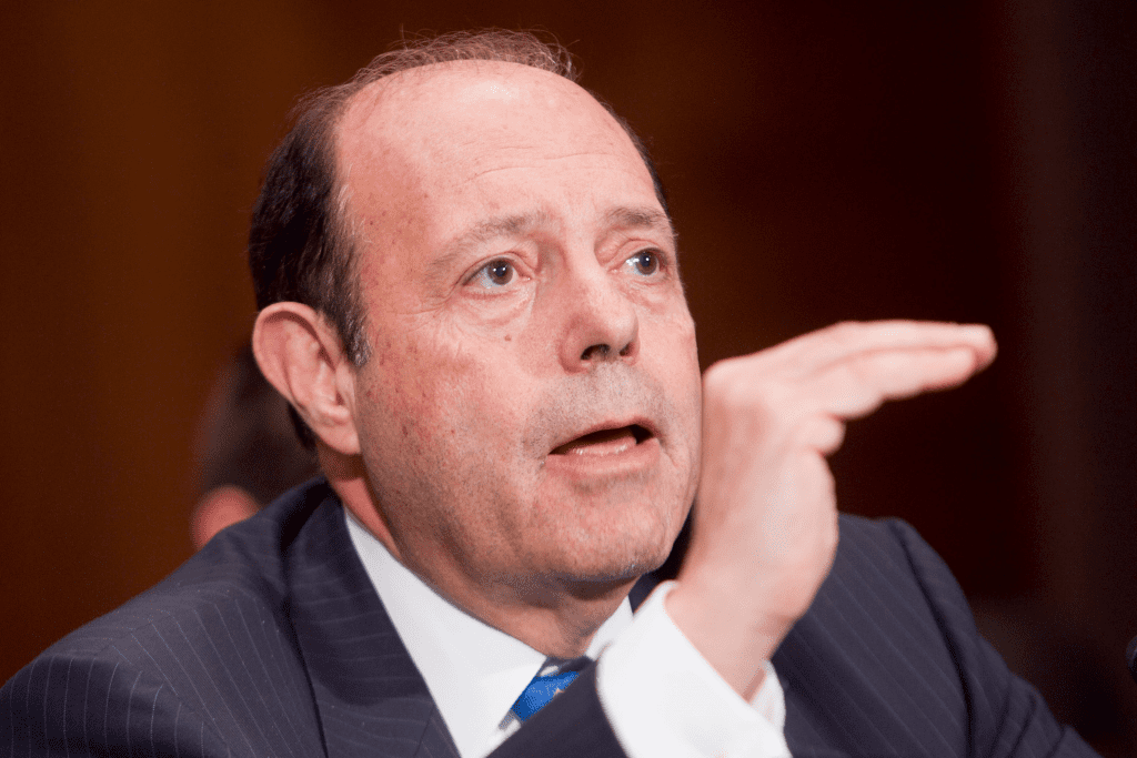 Fintech And Cryptocurrency Sector Threaten The Banks, According To Former OCC Head 1 Fintech And Cryptocurrency Sector Threaten The Banks, According To Former OCC Head