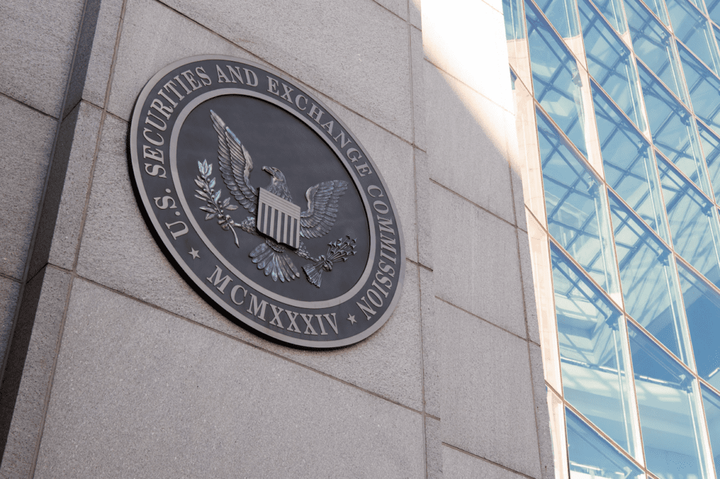 The SEC Is Facing Difficulty In Human Resources 1 The SEC Is Facing Difficulty In Human Resources