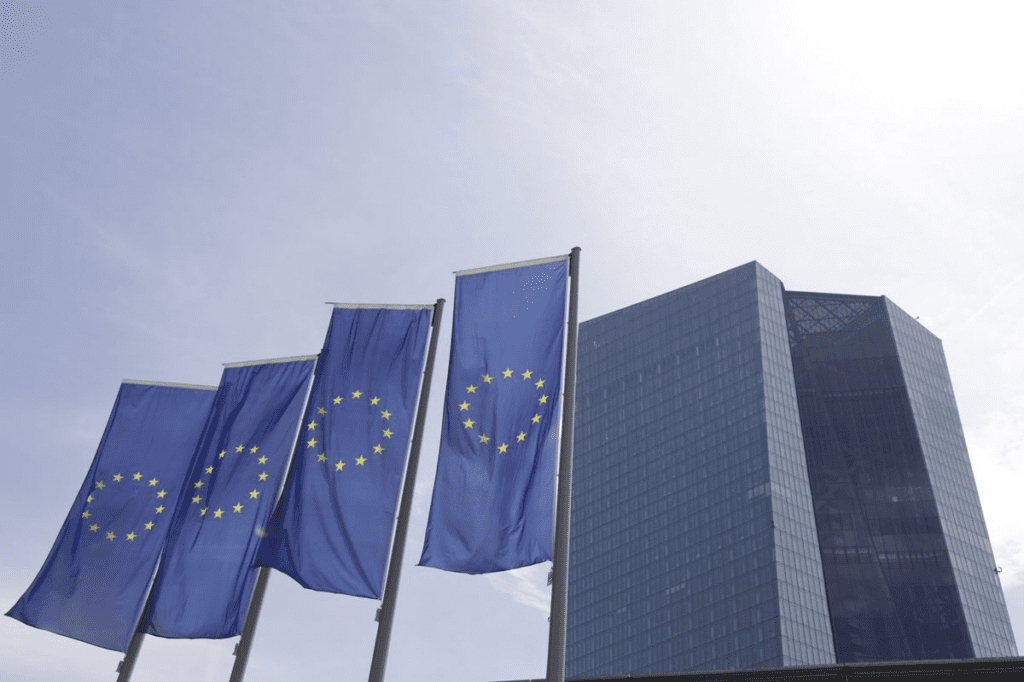 Bitcoin’s Price Stability Is The Last Stand Before Capitulation, According To ECB Experts