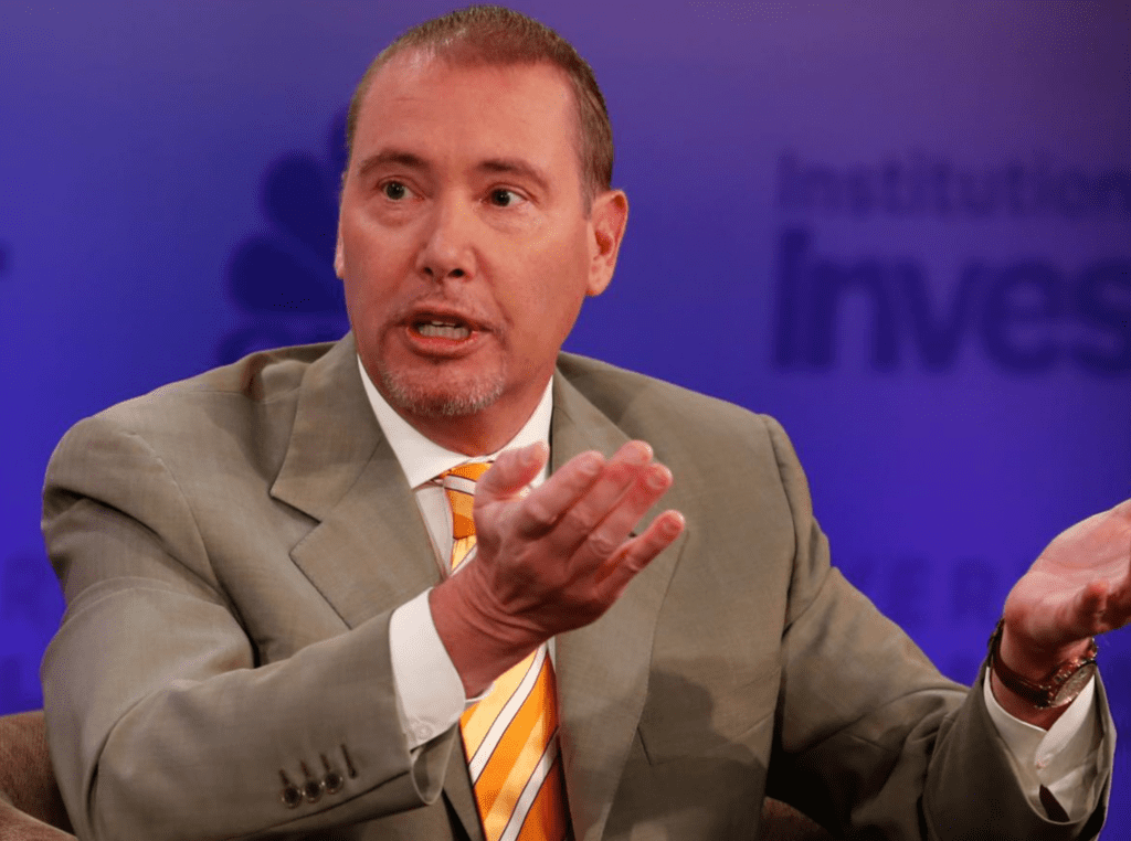 Billionaire Jeffrey Gundlach Believes The Fed Will Soon Reduce Interest Rates Dramatically 1 Billionaire Jeffrey Gundlach Believes The Fed Will Soon Reduce Interest Rates Dramatically