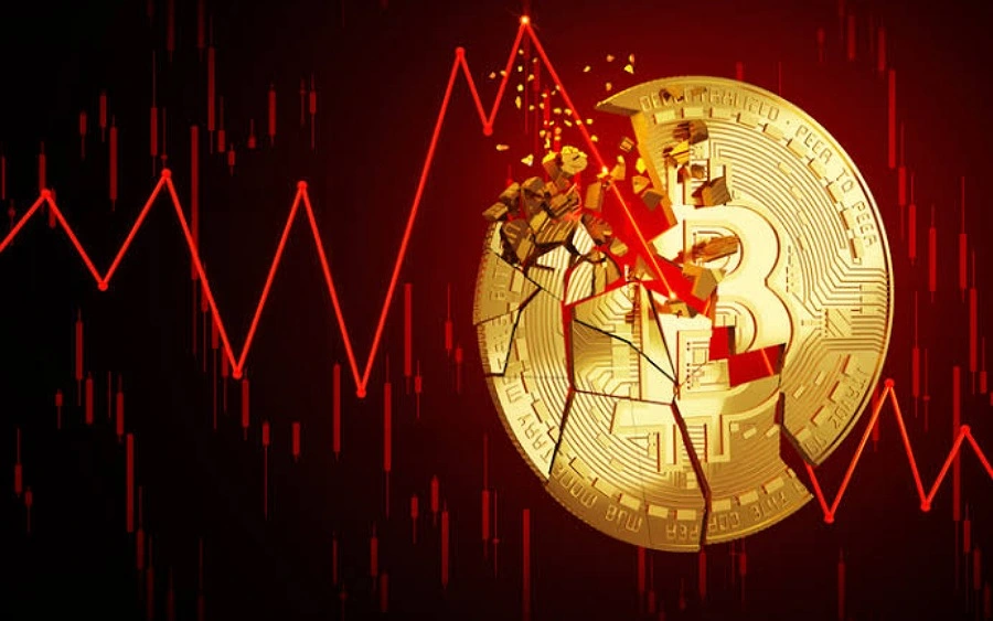 Bitcoin Crashes To $27.3K, Traders Lose Big On Liquidations 1 Bitcoin Crashes To $27.3K, Traders Lose Big On Liquidations