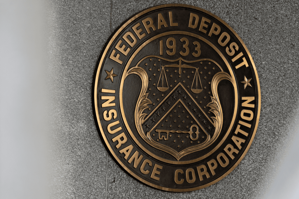 FDIC Criticizes Signature Bank's Poor Management 1 FDIC Criticizes Signature Bank's Poor Management