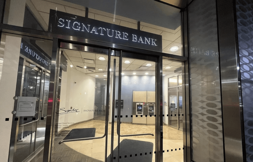 FDIC Criticizes Signature Bank's Poor Management 2 FDIC Criticizes Signature Bank's Poor Management