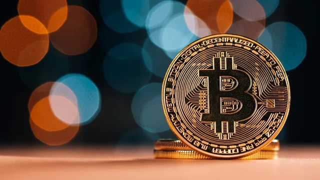 Bitcoin Faces 'Siege' From BRC-20 Fees: Expert Warns Of Impending Crisis 1 Bitcoin Faces 'Siege' From BRC-20 Fees: Expert Warns Of Impending Crisis