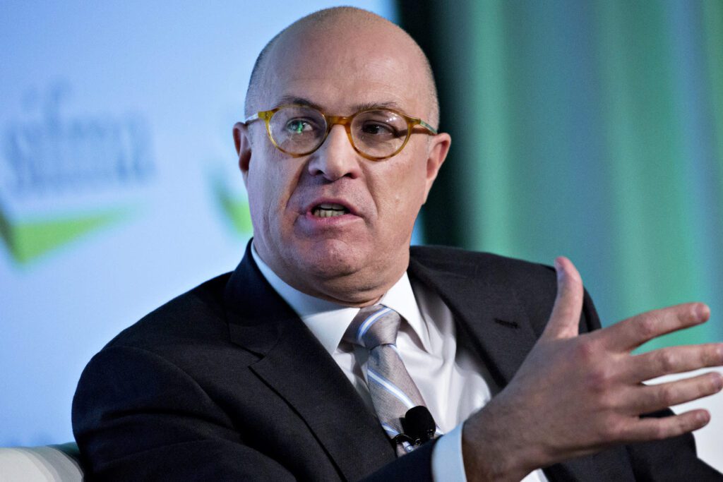 Former CFTC Chairman Criticizes SEC's Lawsuit Against Exchanges As Boring