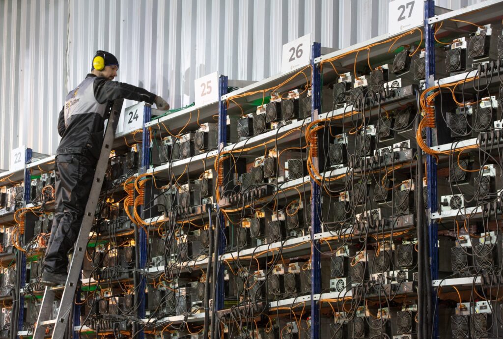 Russian Crypto Miners Set to Mint $700 Million Worth of Cryptocurrencies in 2022