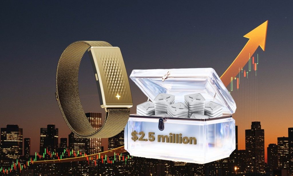 Gold bracelet and cash growth illustration